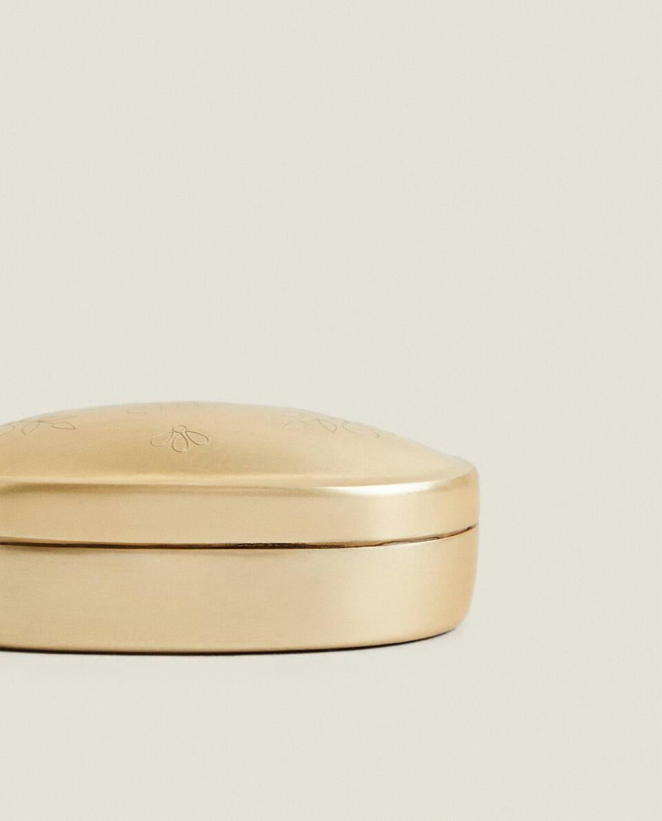 EMGRAVED OVAL BOX