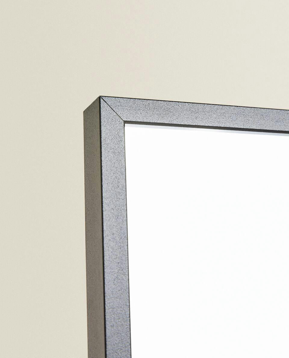 METAL FRAME MIRROR