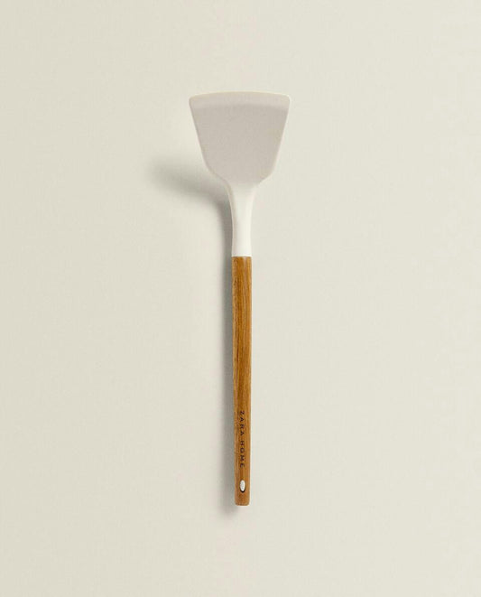 SILICONE AND WOODEN SPATULA