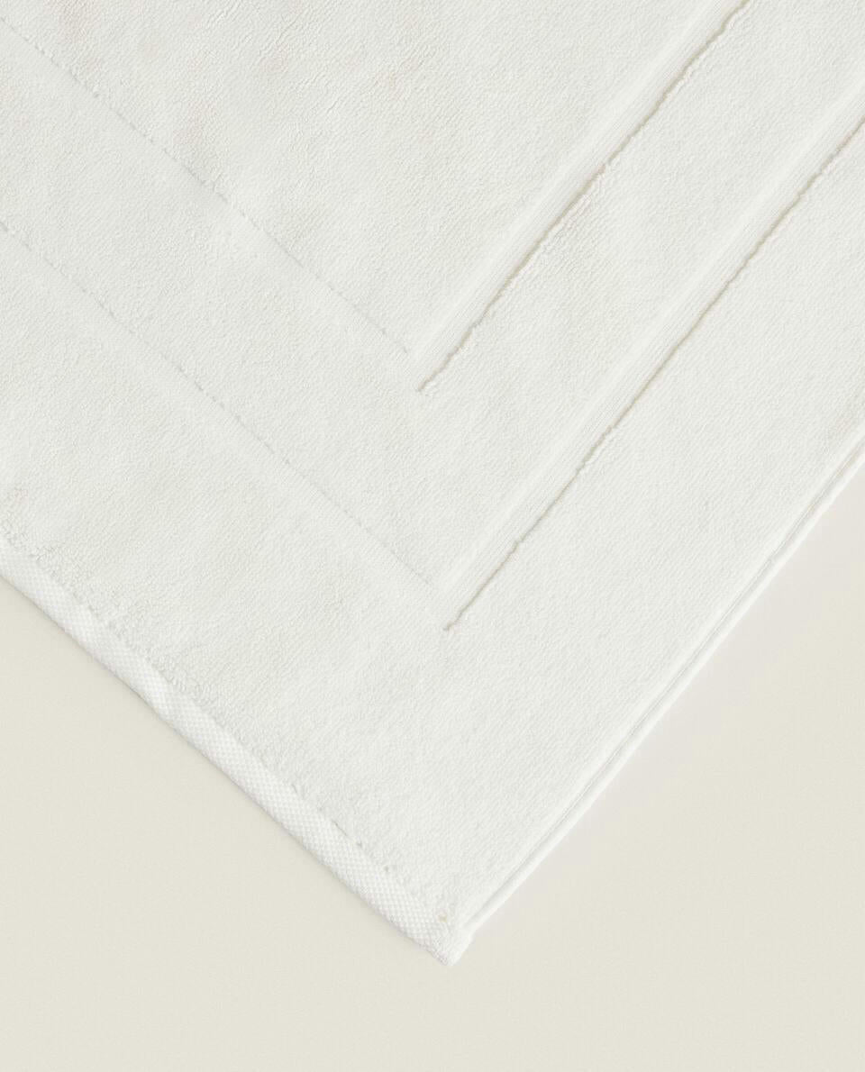 COTTON BATH MAT