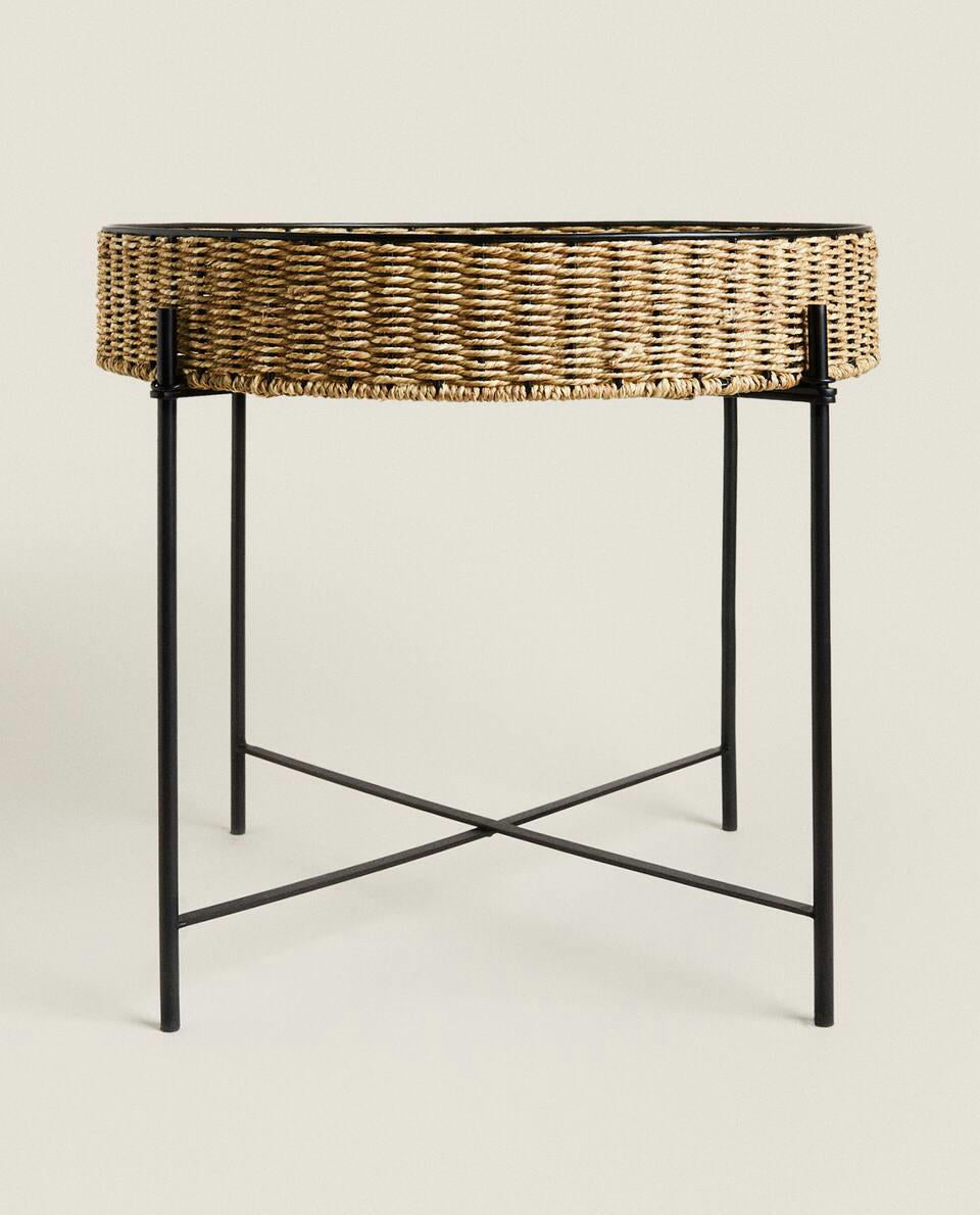 FOLDING ROUND TRAY TABLE
